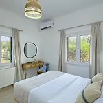 Casa Cisterna Loútsai