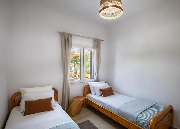 Casa Cisterna * Loútsai